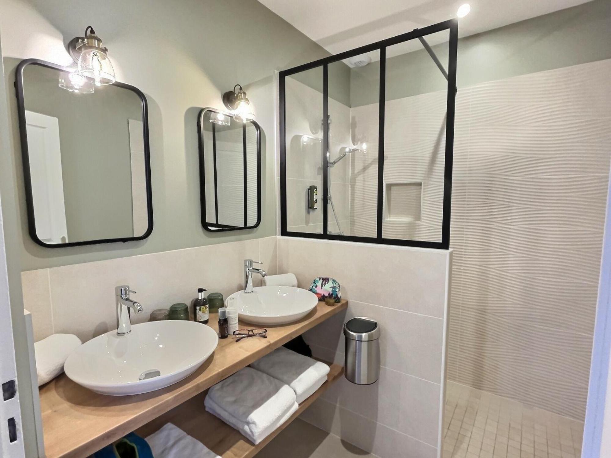 Logis Hotel Du Cygne ブラシュー 部屋 写真