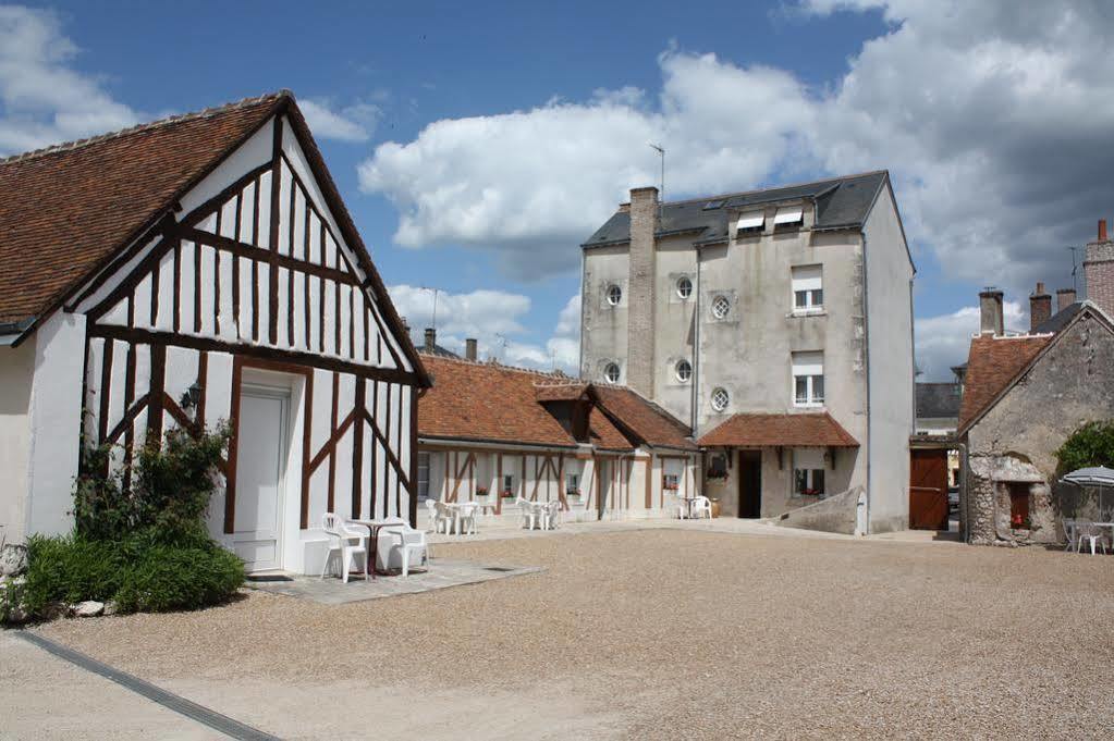 Logis Hotel Du Cygne ブラシュー エクステリア 写真