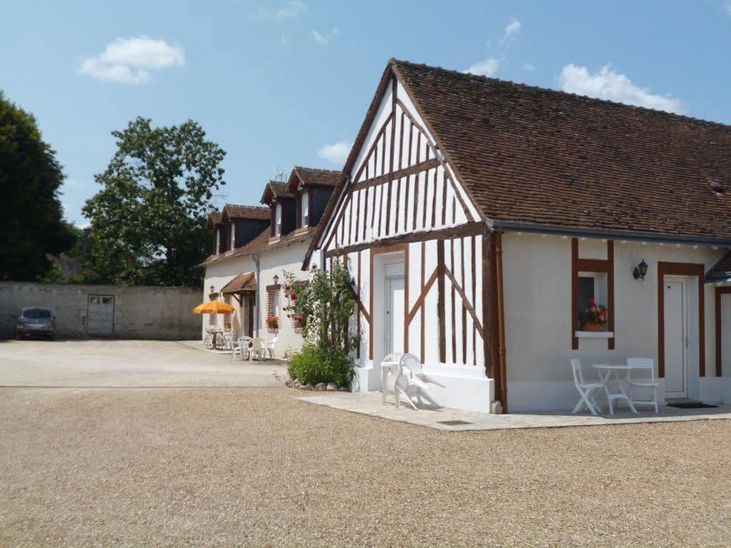 Logis Hotel Du Cygne ブラシュー エクステリア 写真