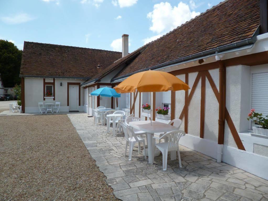 Logis Hotel Du Cygne ブラシュー エクステリア 写真